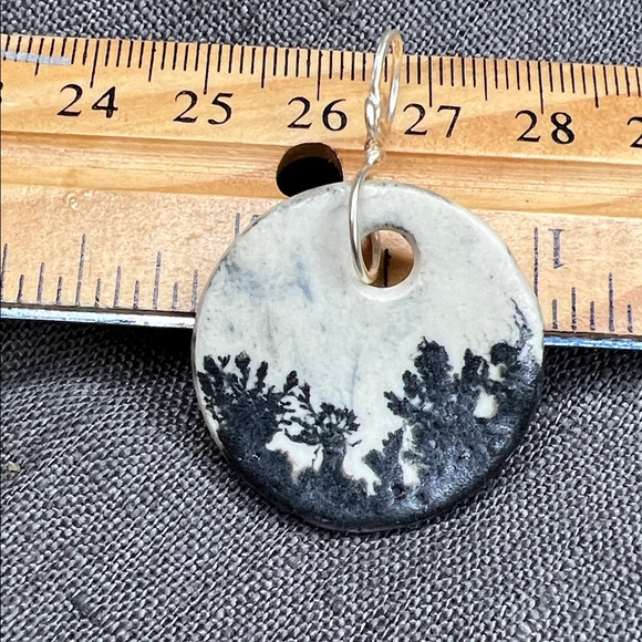 Handmade glossy ceramic Black and White Round Pendant - Picture 3 of 3